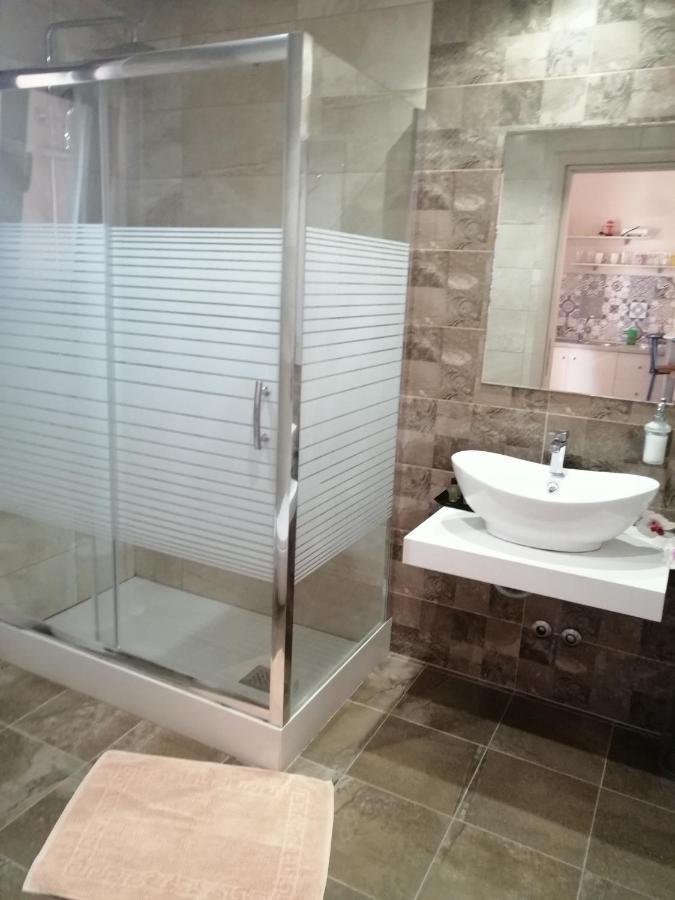 Luxury Sirens Fresh Apartment Лименас Екстериор снимка