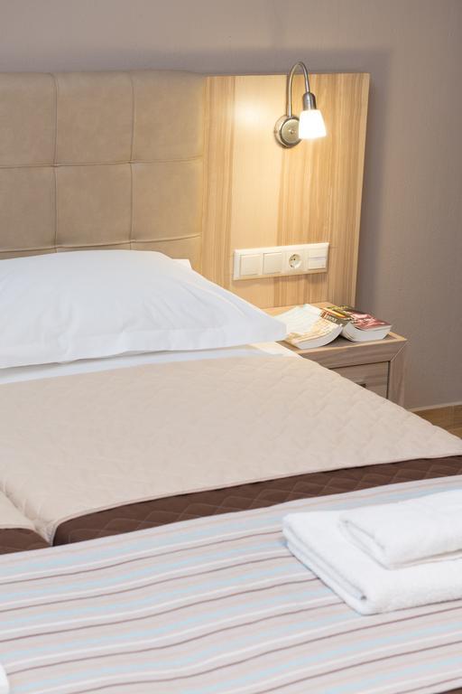 Luxury Sirens Fresh Apartment Лименас Екстериор снимка