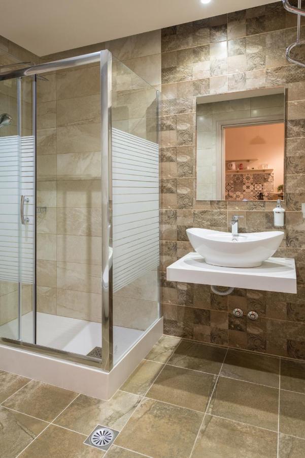 Luxury Sirens Fresh Apartment Лименас Екстериор снимка